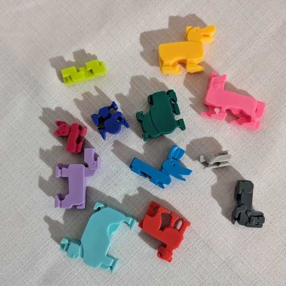 Dog Pile- The Pup Packing Puzzle by Brainwright complete - Picture 5 of 6